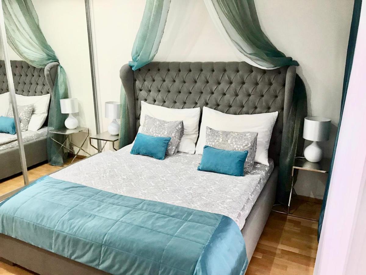 Apartment Korunni Dvur 130M2, 2 Free Parkings Praga Zewnętrze zdjęcie