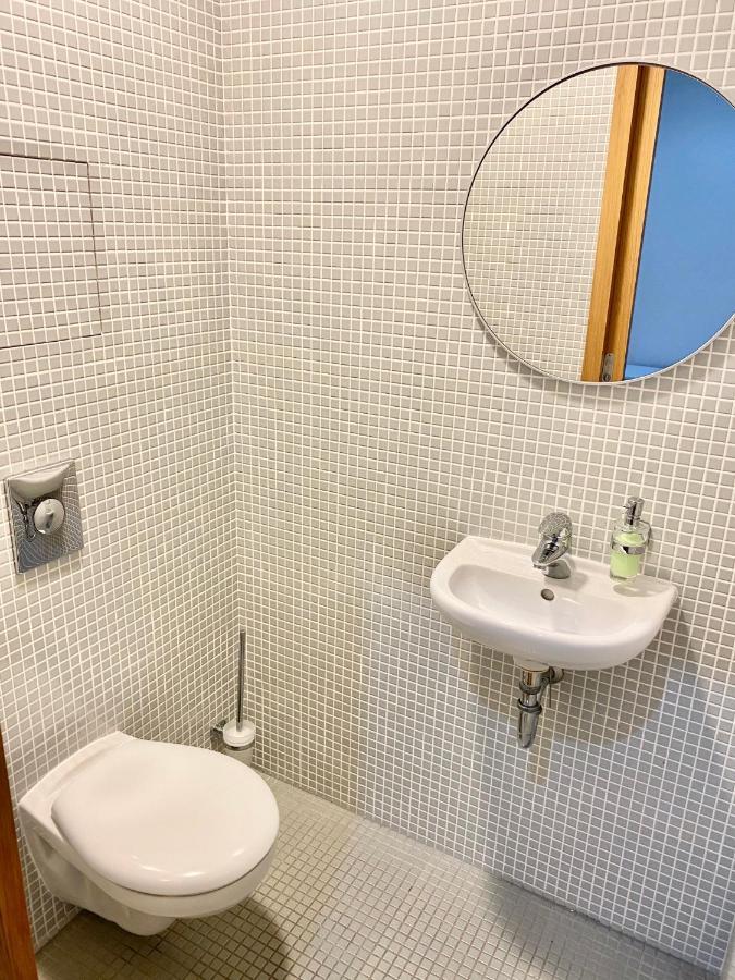 Apartment Korunni Dvur 130M2, 2 Free Parkings Praga Zewnętrze zdjęcie